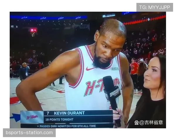 杜兰特挡拆高效拉开空间，助攻率明显超越哈登